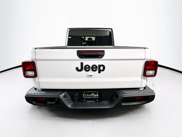 2023 jeep gladiator sport s