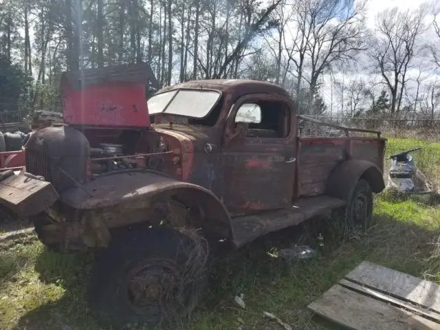 1951-1952 dodge power wagon b-3pw126 comes with winch!
