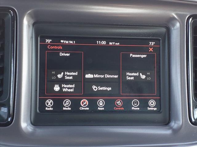 2022 dodge challenger sxt