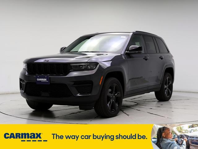 2022 jeep grand cherokee altitude
