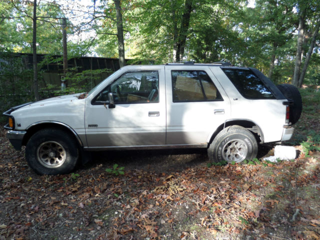1992 isuzu rodeo ls sport utility 4-door 3.1l 5spd/4wd