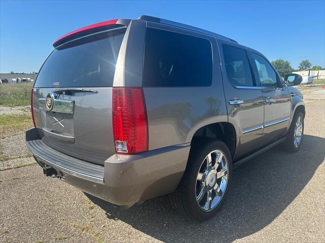 2011 cadillac escalade premium