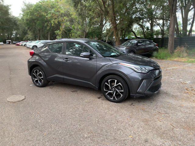 2022 toyota c-hr xle