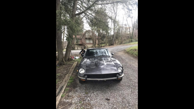 awesome 240z - runs & drives: dual webers great interior, perfect winter project