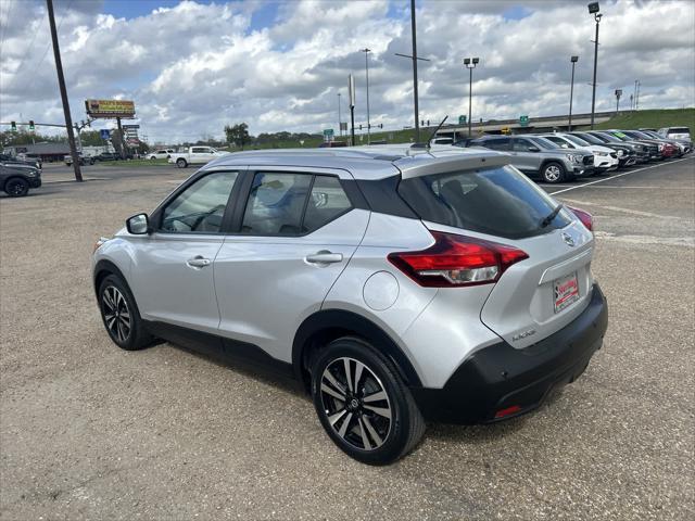 2020 nissan kicks sv
