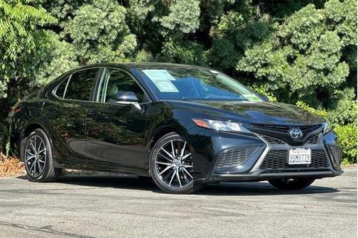 2022 toyota camry