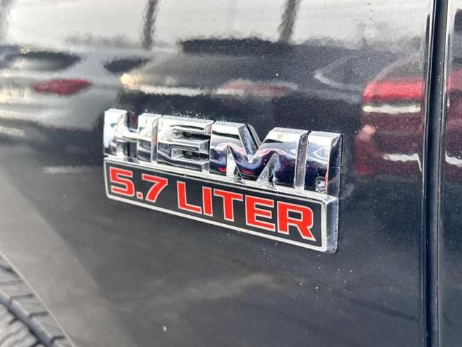 2018 ram 1500 crew cab slt pickup 4d 5 1/2 ft in north attleboro, massachusetts