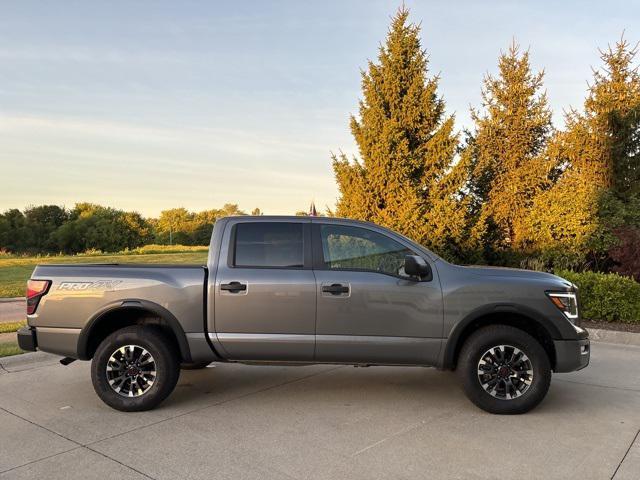 2023 nissan titan platinum reserve