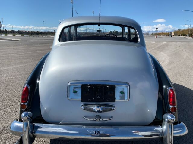 no reserve 1958 bentley sedan s1 rhd 94k turn key daily driver runs excellent