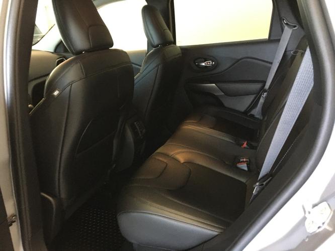 used 2020 jeep cherokee 4wd latitude plus kaukauna, wi 54130 for sale in kaukauna, wisconsin