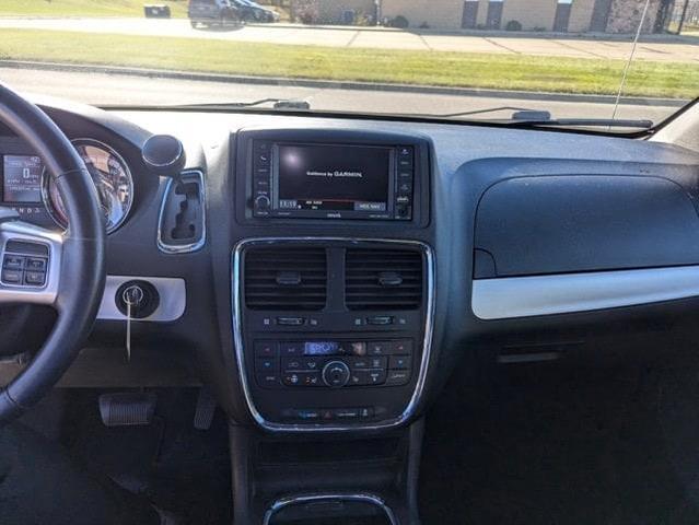 2014 dodge grand caravan r/t