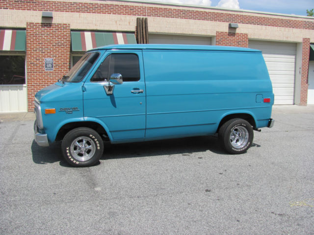 chevy van g10 shorty california van