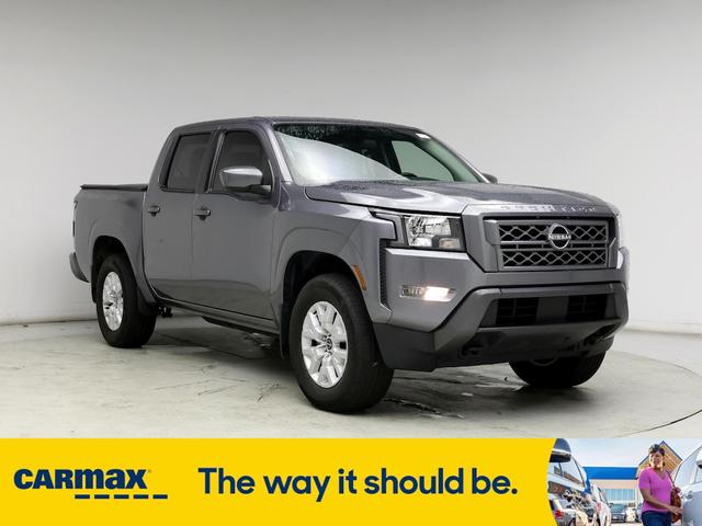 2022 nissan frontier sv