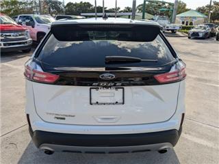 2021 Ford Edge titanium