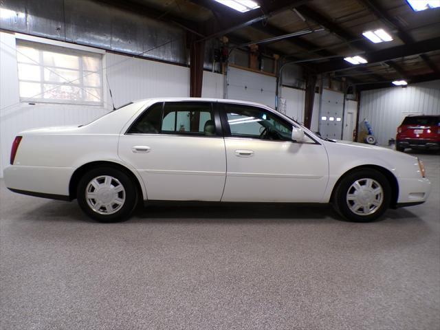 2004 cadillac deville base