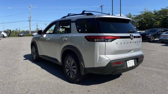 new 2024 nissan pathfinder sv fwd