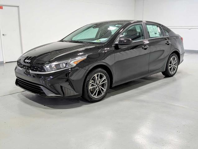 2022 kia forte lxs