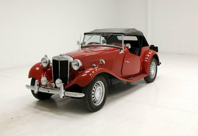 1250cc rebuilt engine/excellent paint/5-speed manual/plenty of nice chrome