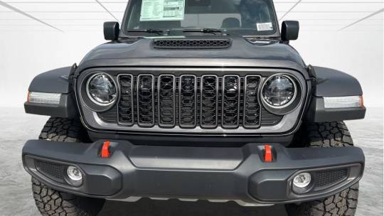2024 Jeep Gladiator