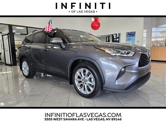 2022 toyota highlander limited