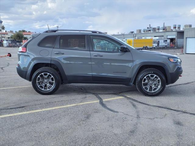 2022 jeep cherokee trailhawk