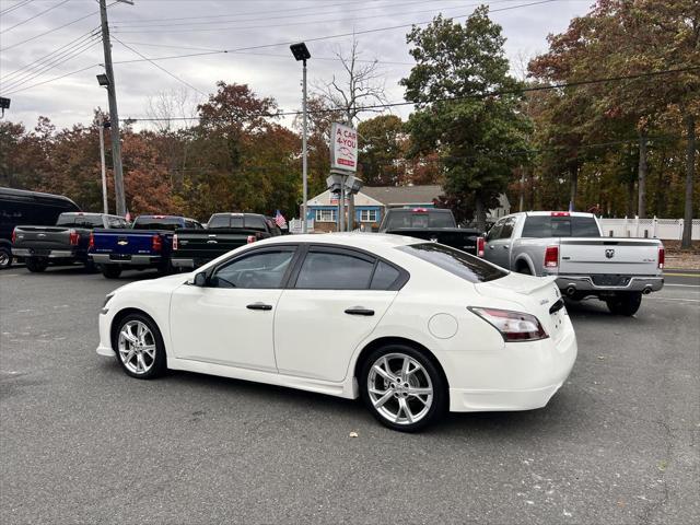 2012 nissan maxima sv
