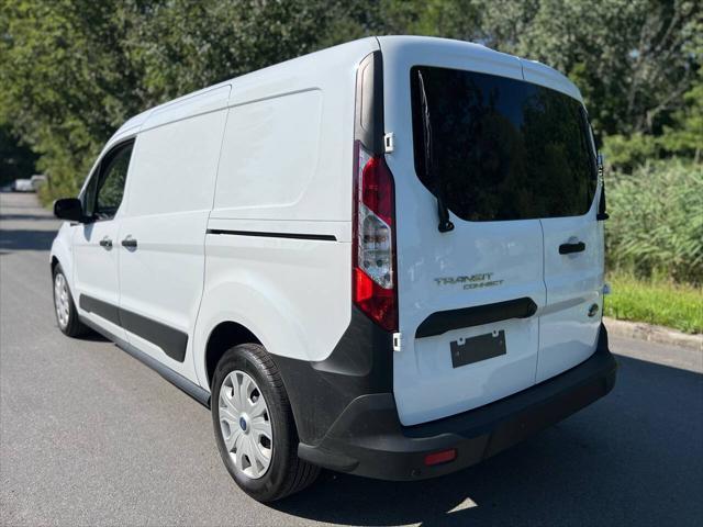 2023 ford transit connect base