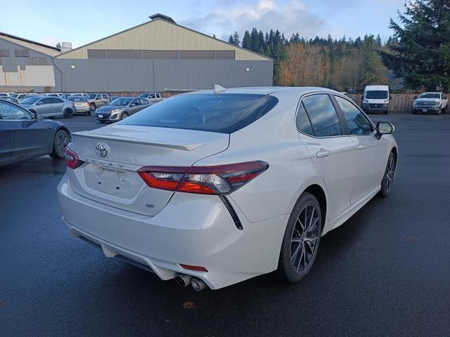 2024 toyota camry se