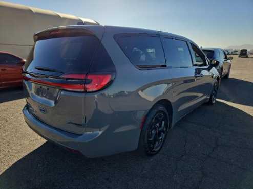 2022 chrysler pacifica hybrid limited