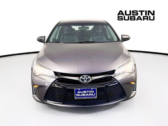 2016 toyota camry se