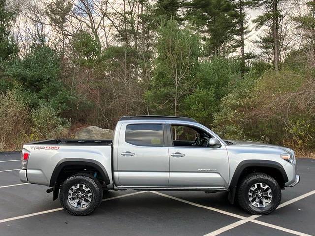 2022 toyota tacoma trd off road