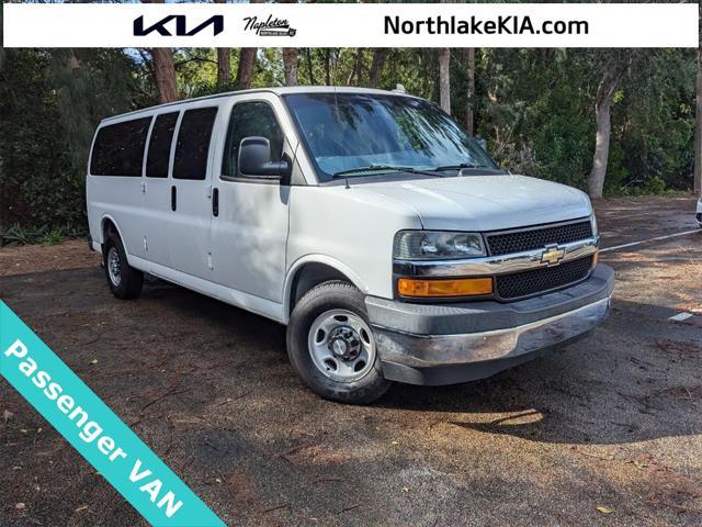 2017 chevrolet express 3500 lt