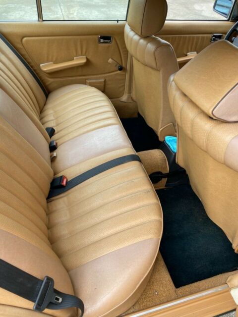 1985 mercedes benz 240 d