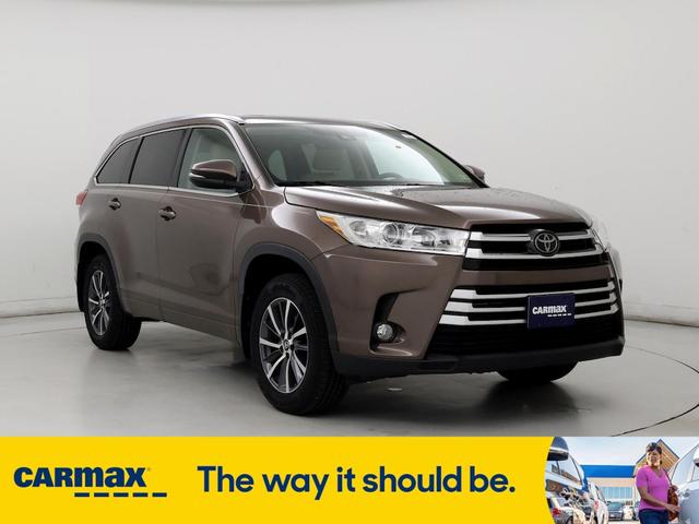 2017 toyota highlander xle