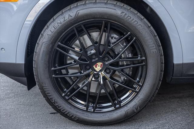 2024 porsche cayenne