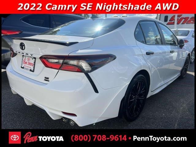 2022 toyota camry se