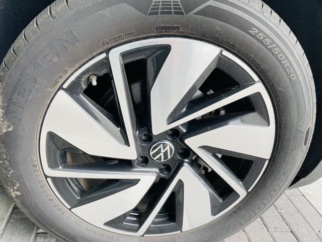 2024 volkswagen atlas 2.0t se w/ technology