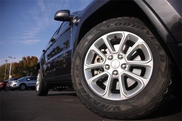 2021 jeep grand cherokee laredo e