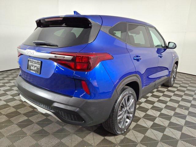 2023 kia seltos lx