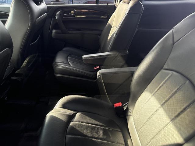 2017 buick enclave premium