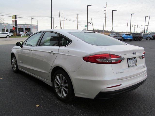 2019 ford fusion hybrid se