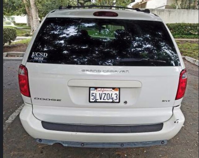 2005 dodge caravan lxt limited in california by owner