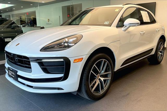 2024 porsche macan base