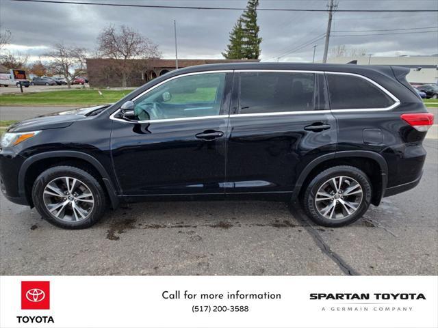 2017 toyota highlander le plus