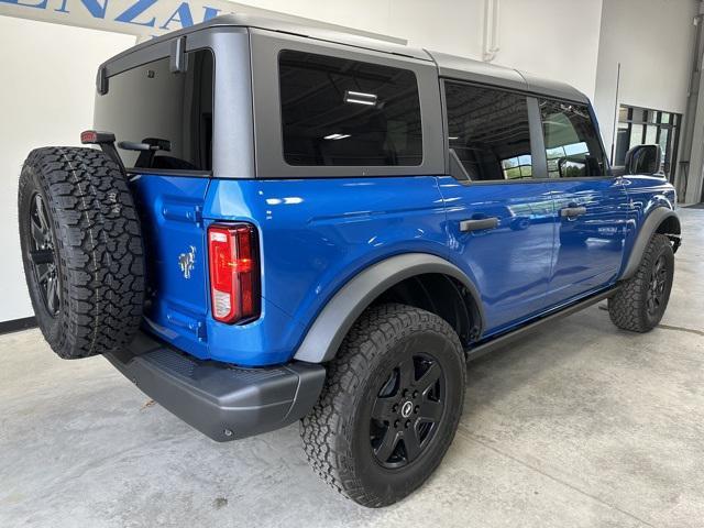 2022 ford bronco black diamond