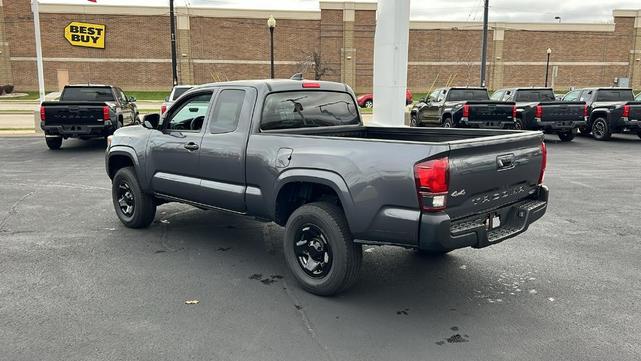 2022 toyota tacoma sr