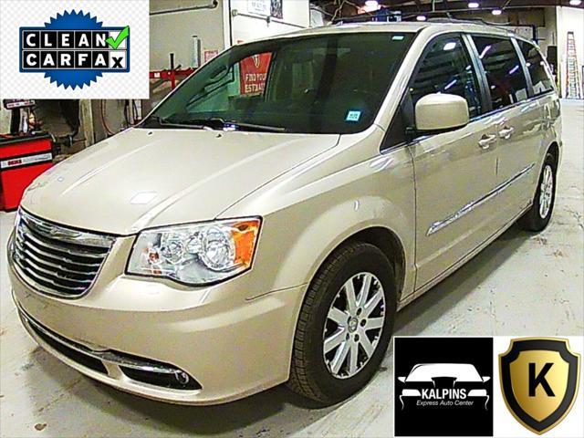 2014 chrysler town & country touring-l