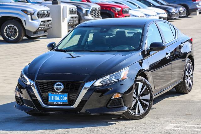 2022 nissan altima 2.5 sv