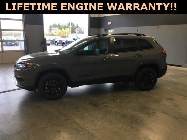 2023 jeep cherokee altitude