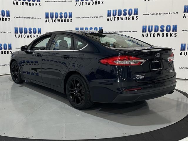 2020 ford fusion se